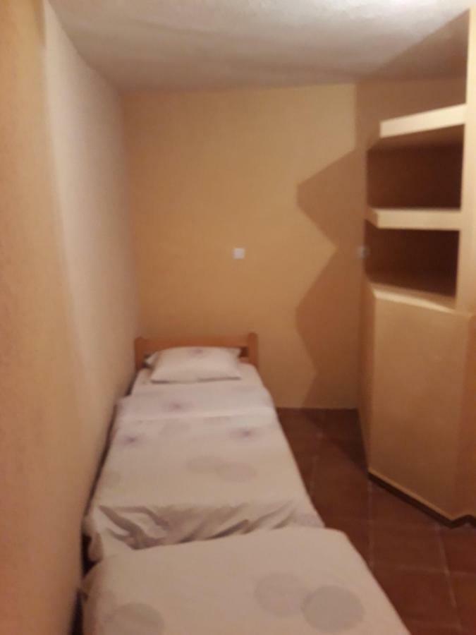 Apartments Lanmari Risan Exterior photo